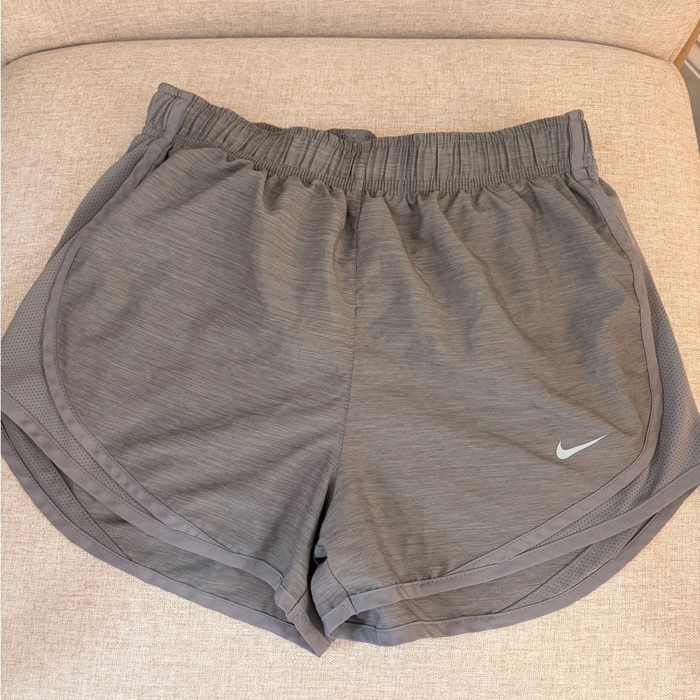 Nike Women’s Small Running Shorts | Grey 2.5” Inseam | Great Condition | EUC
